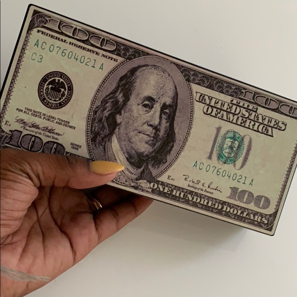 Money bag clutch